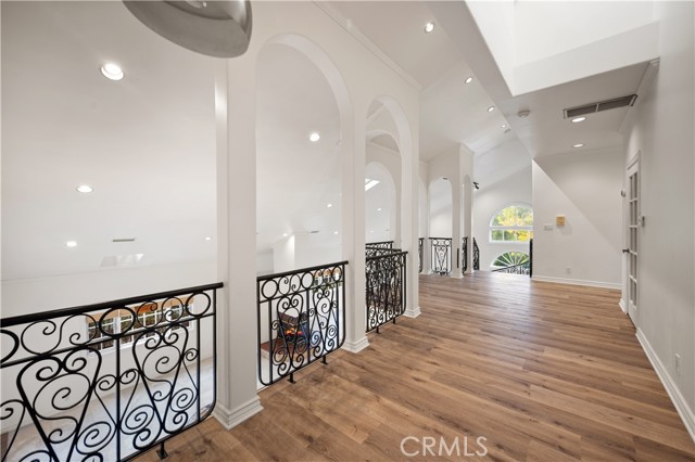 MLS #SR25255247 image #10