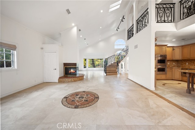 MLS #SR25255247 image #4