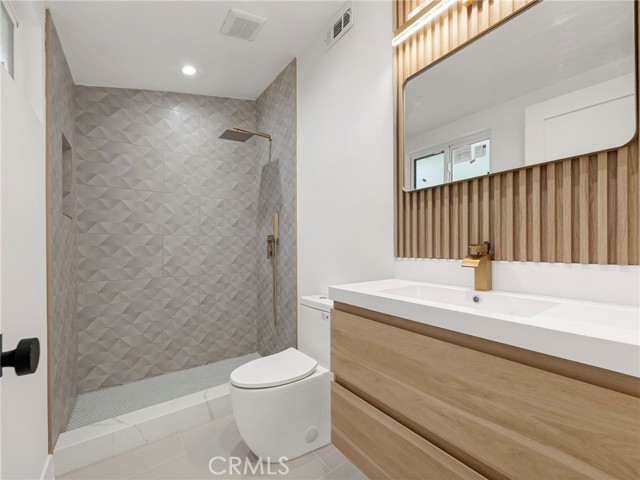 MLS #SR25255351 image #12