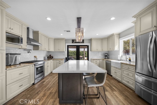 MLS #SR25255570 image #9