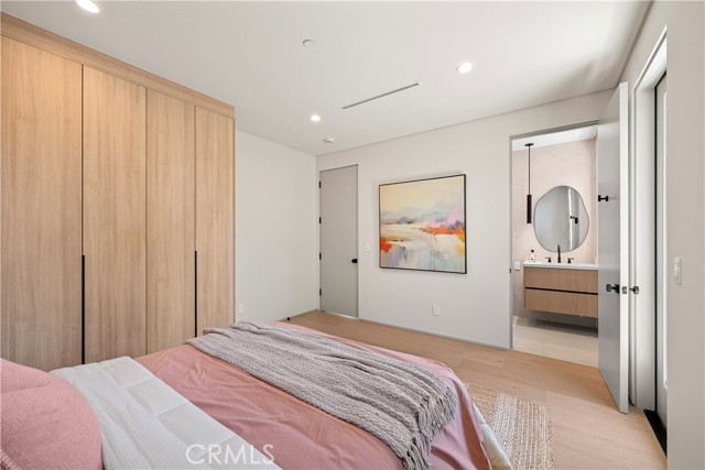 MLS #SR25255601 image #31