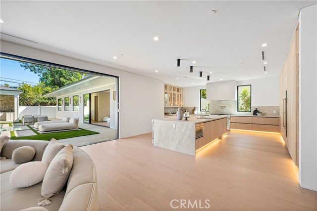 MLS #SR25255601 image #8