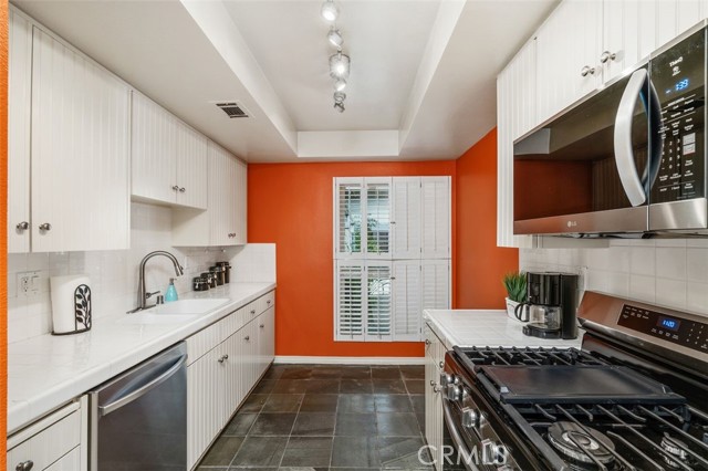 MLS #SR25255602 image #11