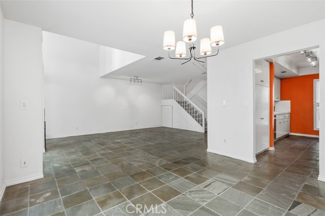 MLS #SR25255602 image #8