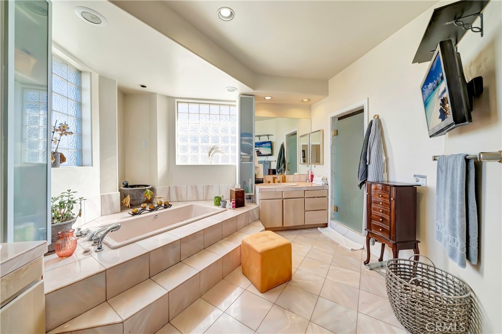 MLS #SR25255904 image #53