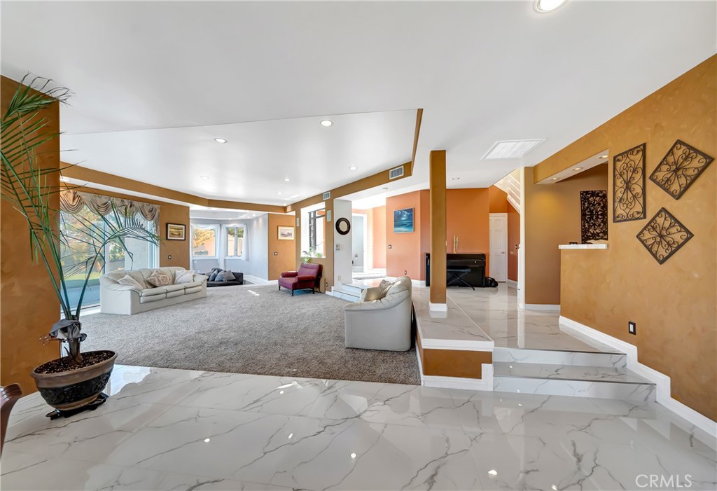 MLS #SR25255904 image #8