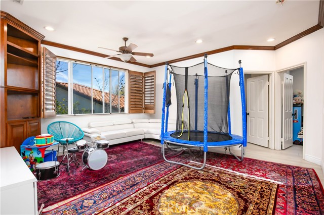 MLS #SR25256078 image #19