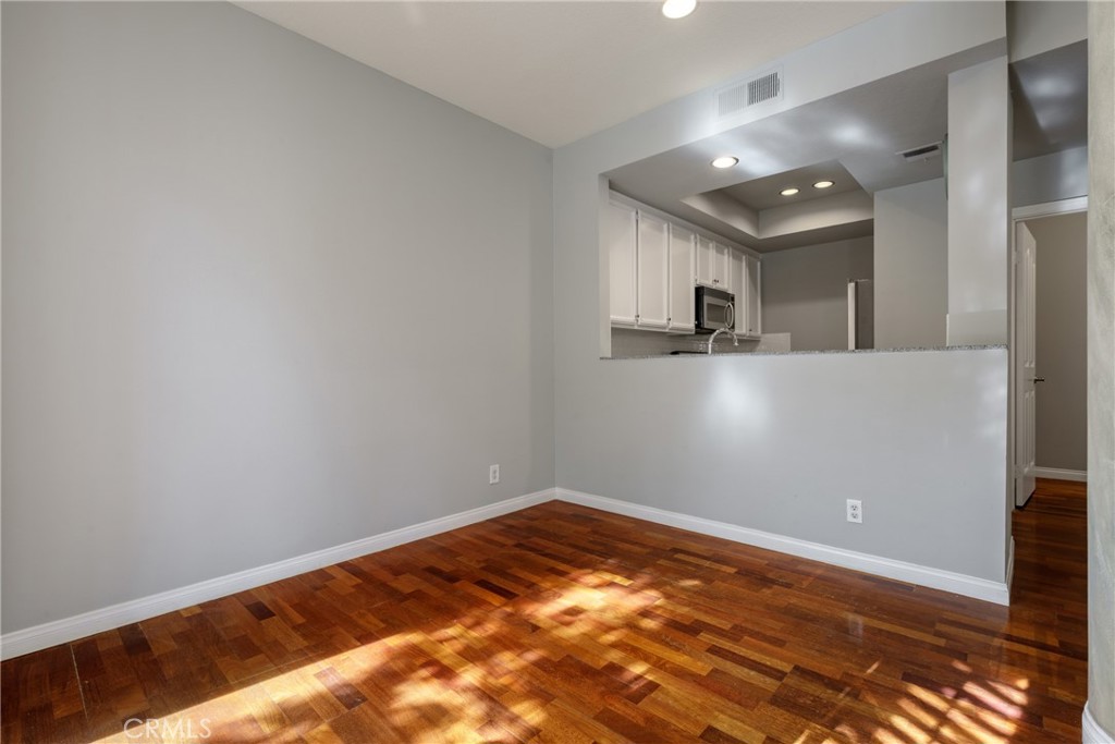 MLS #SR25256197 image #10