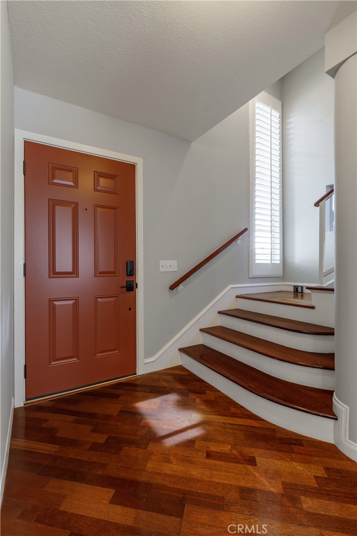 MLS #SR25256197 image #2