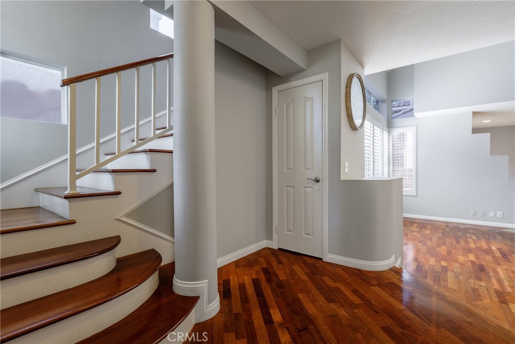 MLS #SR25256197 image #4