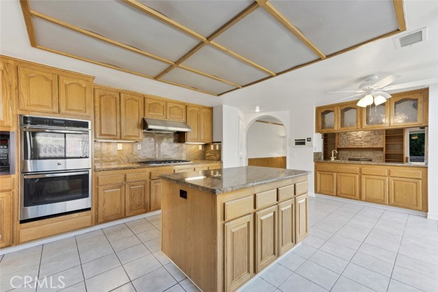 MLS #SR25256389 image #11