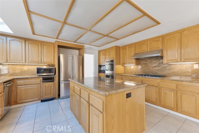 MLS #SR25256389 image #14