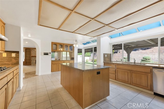 MLS #SR25256389 image #15