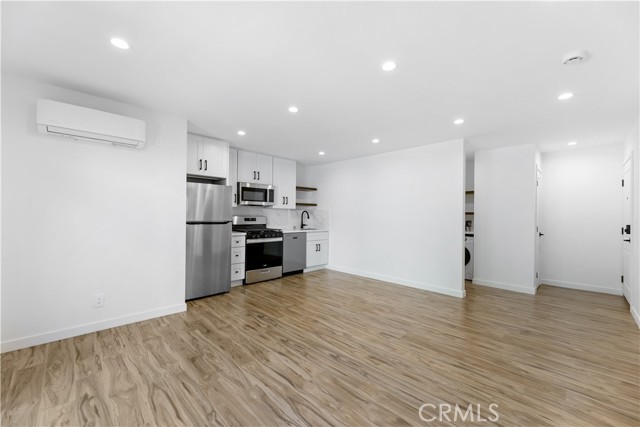 MLS #SR25256458 image #24