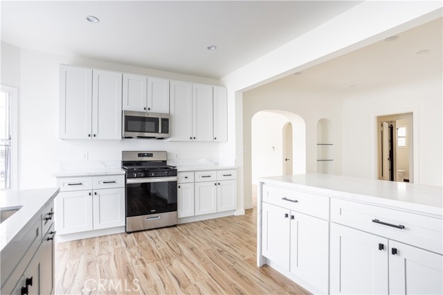 MLS #SR25256581 image #10