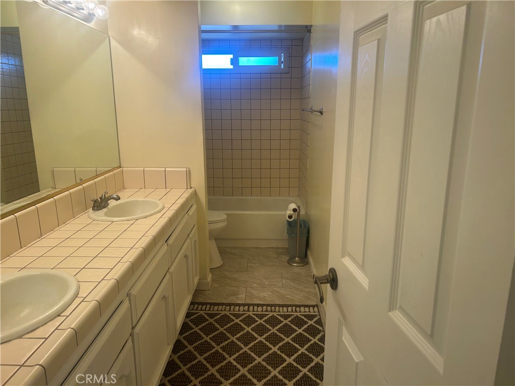 MLS #SR25256623 image #9