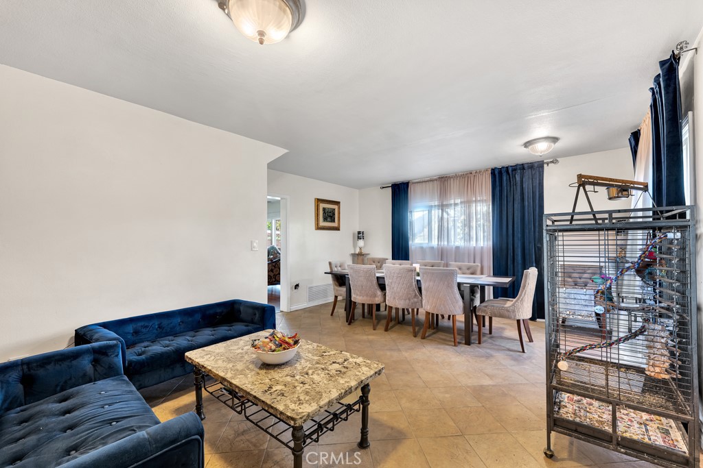 MLS #SR25256659 image #11