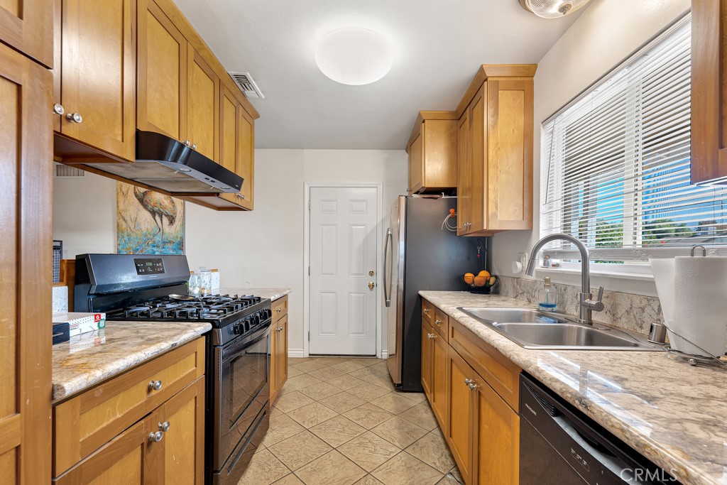 MLS #SR25256659 image #3