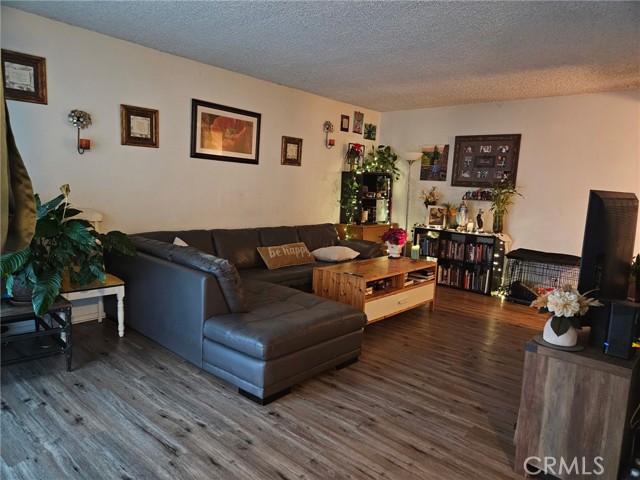 MLS #SR25256697 image #6