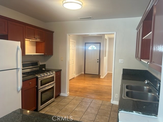 MLS #SR25256778 image #9