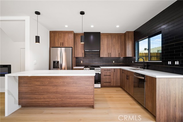 MLS #SR25256835 image #10