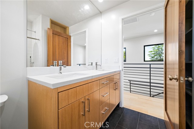 MLS #SR25256835 image #11