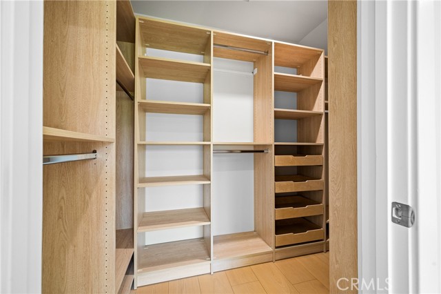 MLS #SR25256835 image #12