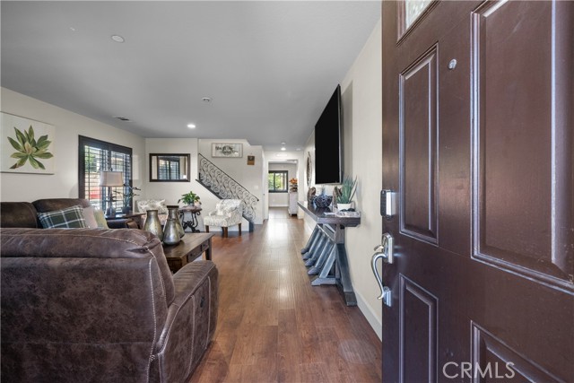 MLS #SR25256953 image #3