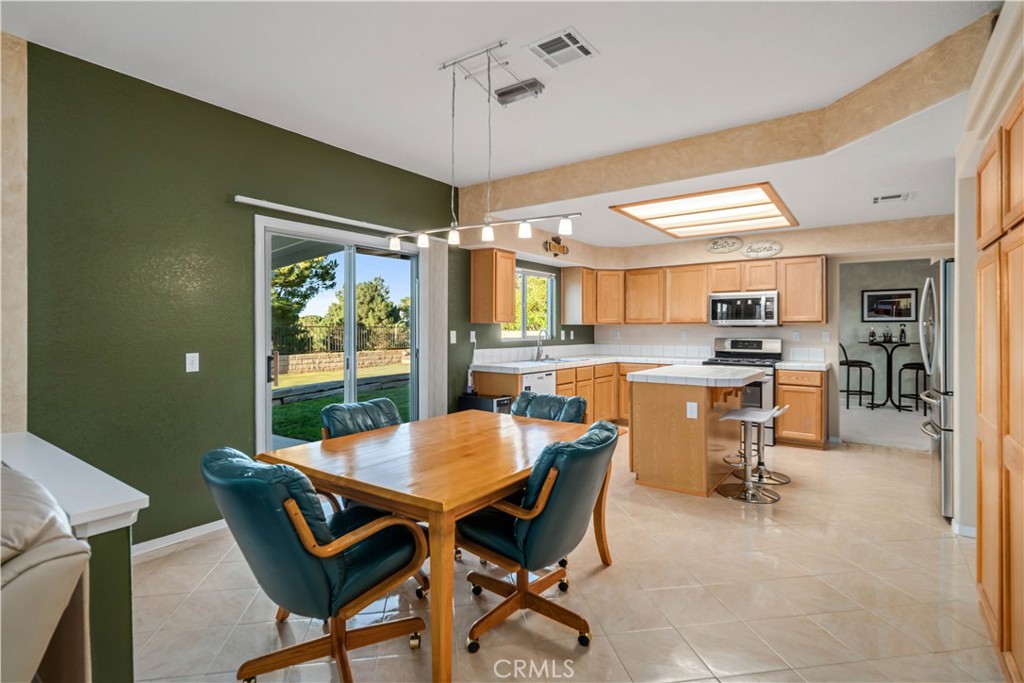 MLS #SR25256992 image #18