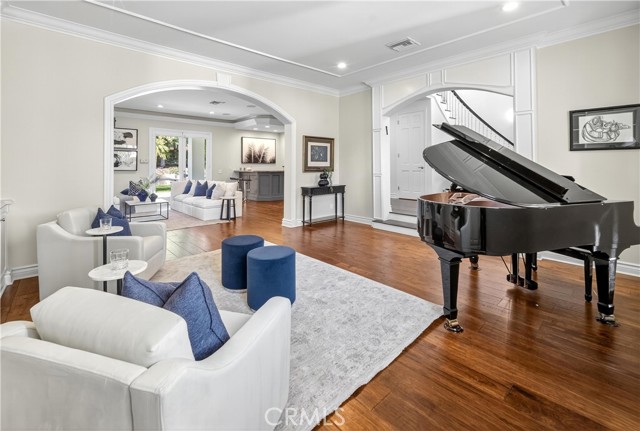 MLS #SR25257092 image #4