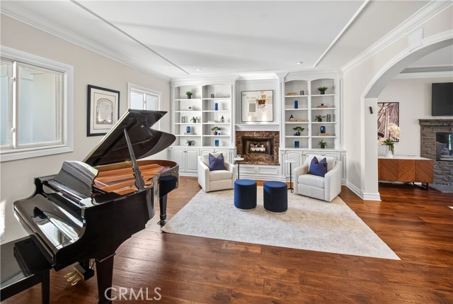 MLS #SR25257092 image #5