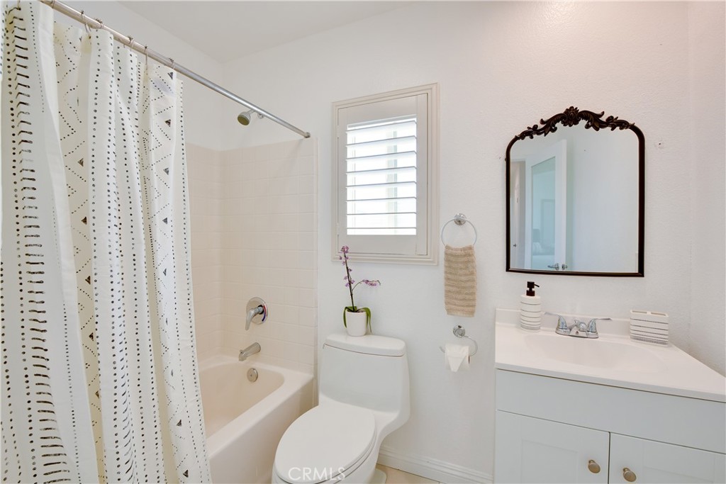 MLS #SR25237701 image #9