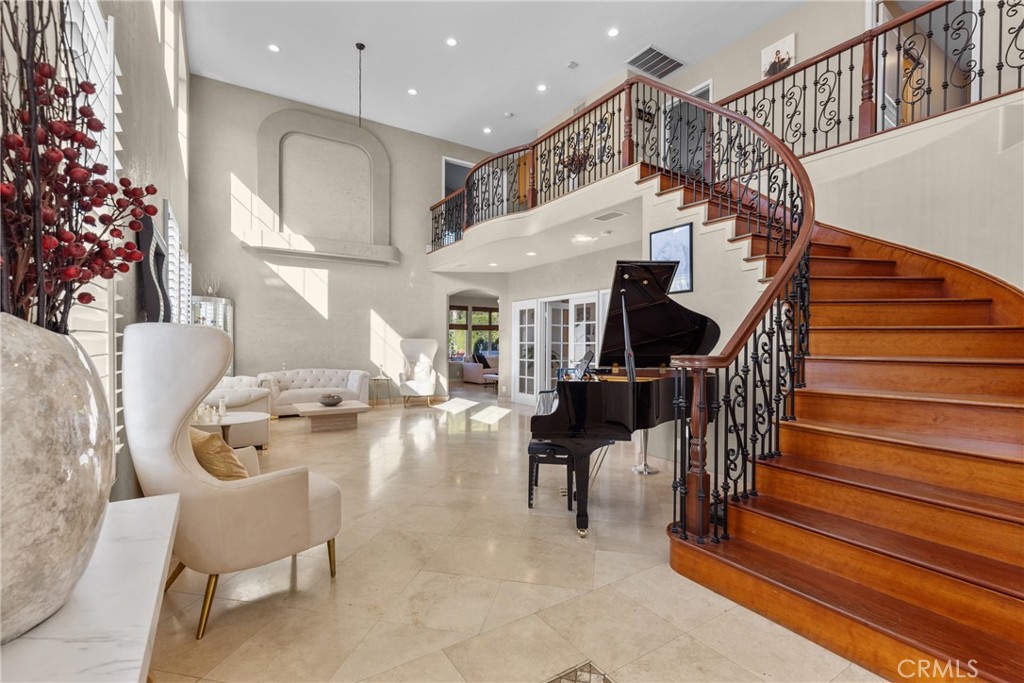 MLS #SR25257183 image #2