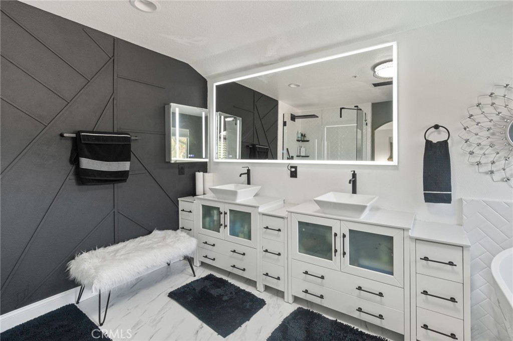 MLS #SR25257307 image #14