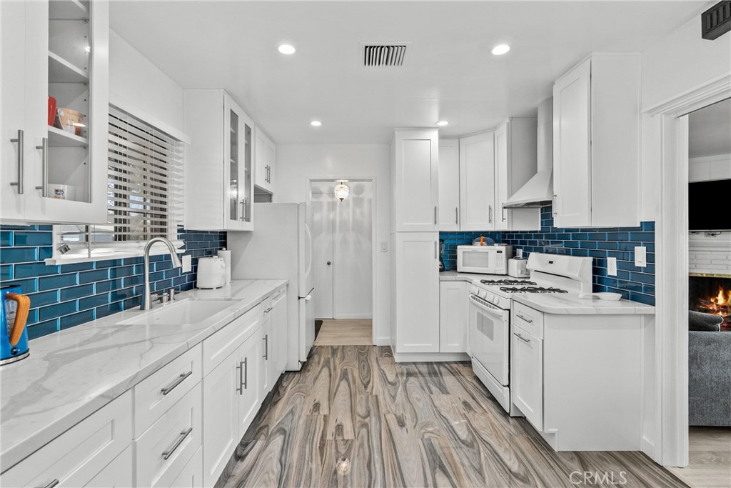 MLS #SR25257317 image #10