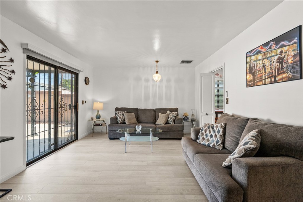 MLS #SR25257317 image #12