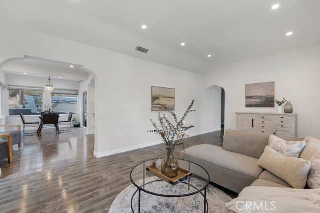 MLS #SR25257581 image #10