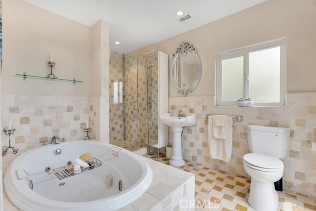 MLS #SR25257581 image #19