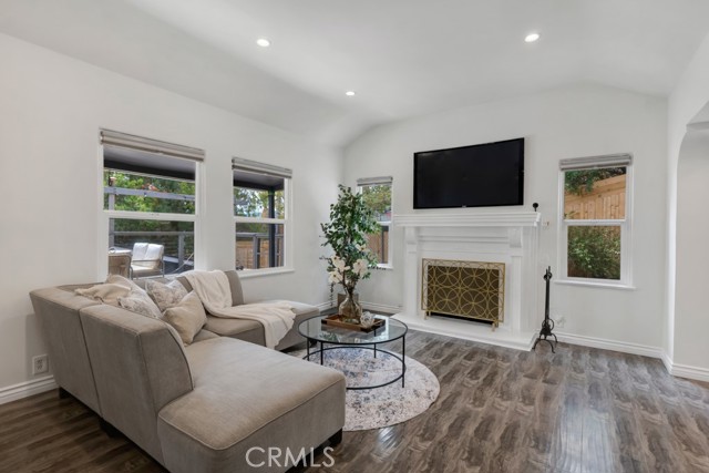 MLS #SR25257581 image #9