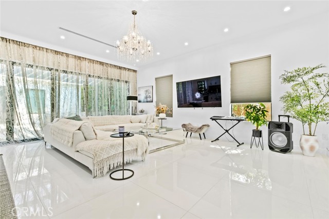 MLS #SR25257680 image #15