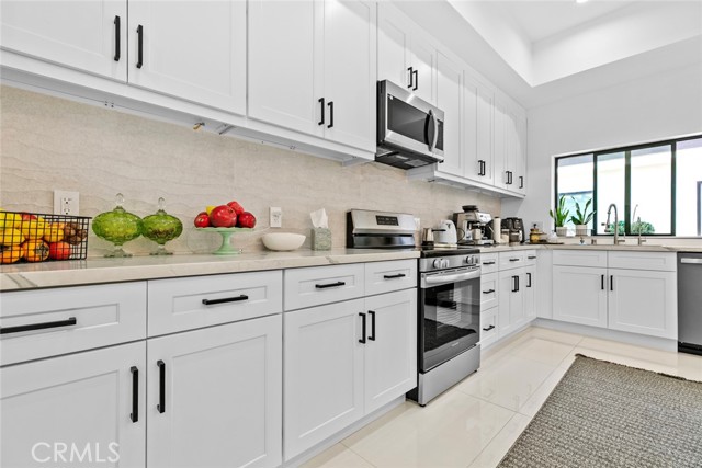 MLS #SR25257680 image #17