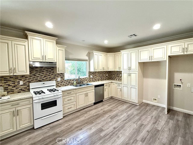 MLS #SR25257773 image #8