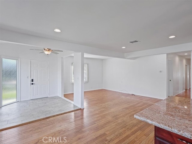 MLS #SR25258008 image #2