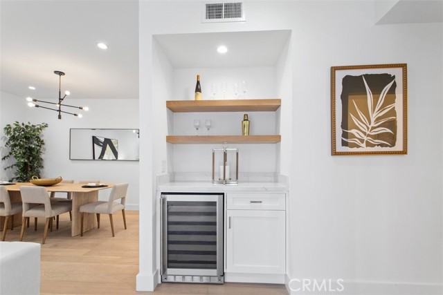 MLS #SR25258010 image #2