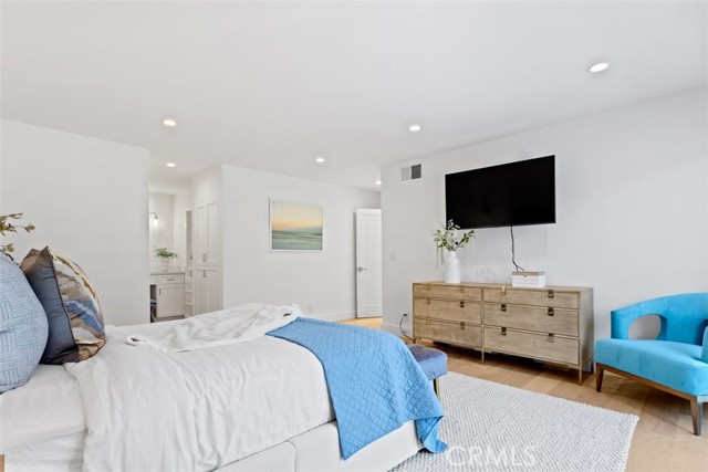 MLS #SR25258010 image #5