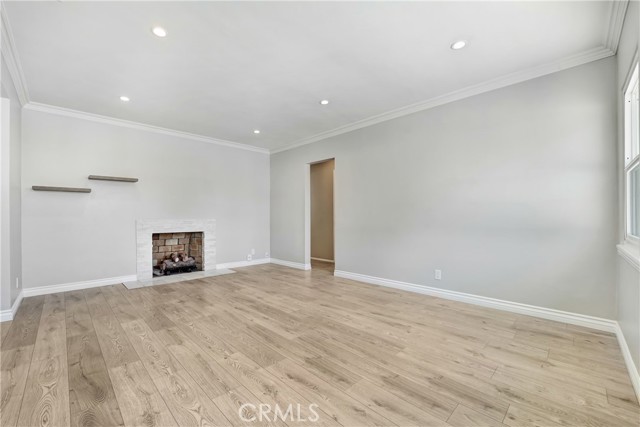 MLS #SR25258065 image #3