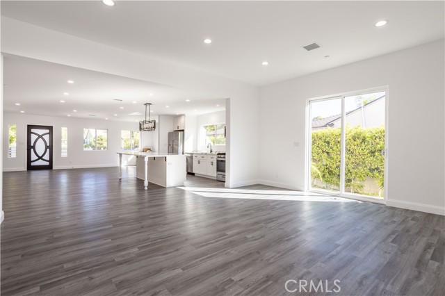 MLS #SR25258074 image #11