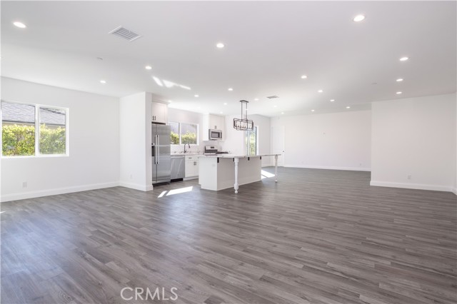 MLS #SR25258074 image #8