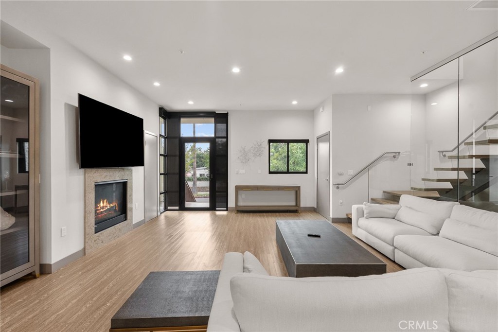 MLS #SR25258123 image #6