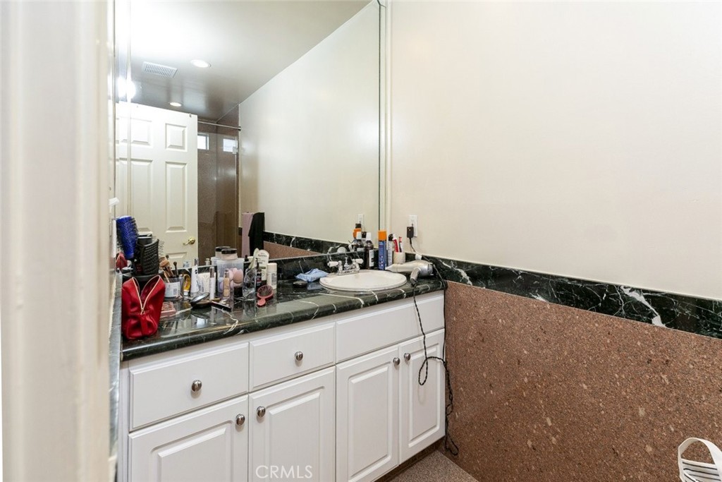 MLS #SR25258156 image #4